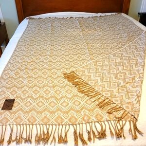 PERU 100% BABY ALPACA THROW